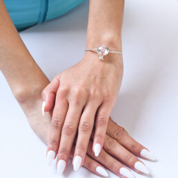 silver bracelet with tourmaline for self-confidence